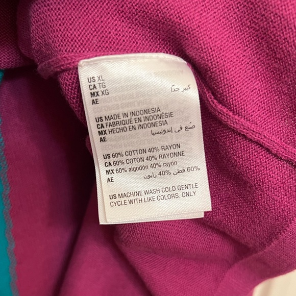 Color Block Sweater - Picture 6 of 6